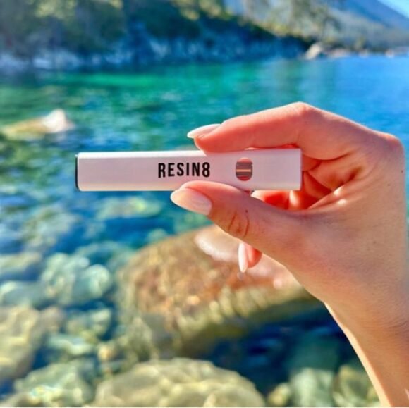Buy Resin8 .8 gram Disposable - Image 3